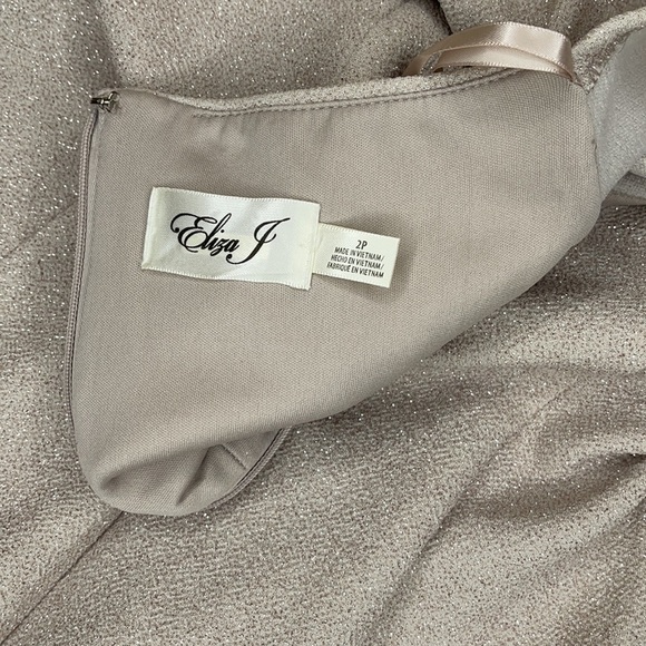 ELIZA J•DRESS - Picture 8 of 12